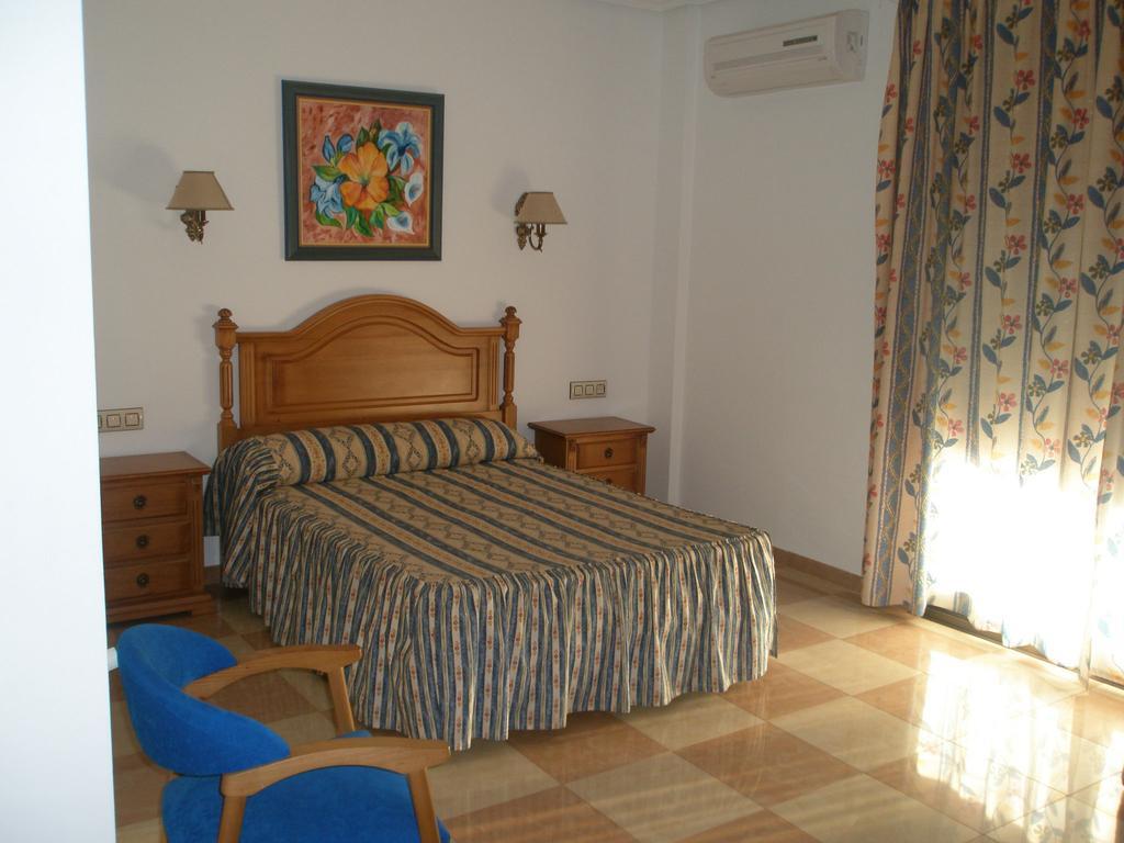 Hostal Los Rosales Alcaraz Ruang foto
